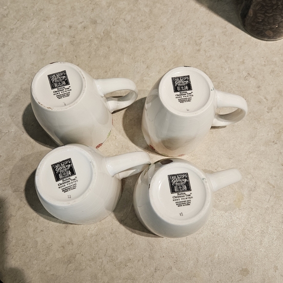 Tabletops gallery Button Christmas Tree Set of 4 Coffee Cups - Picture 6 of 6
